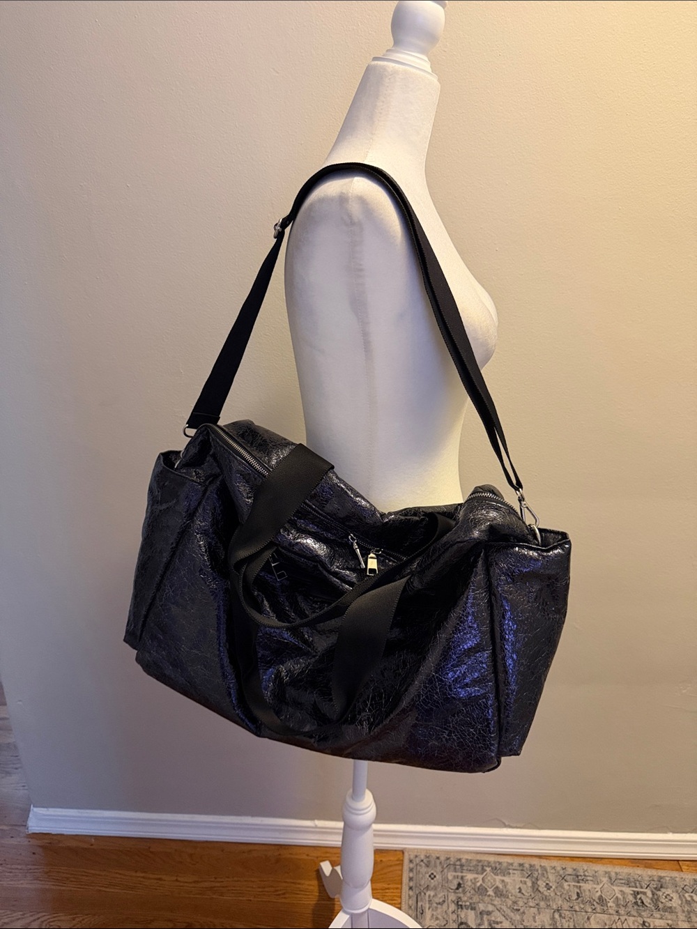 BALSA 201 Black Women's Weekender/Gym Bag - Stylish Travel Tote